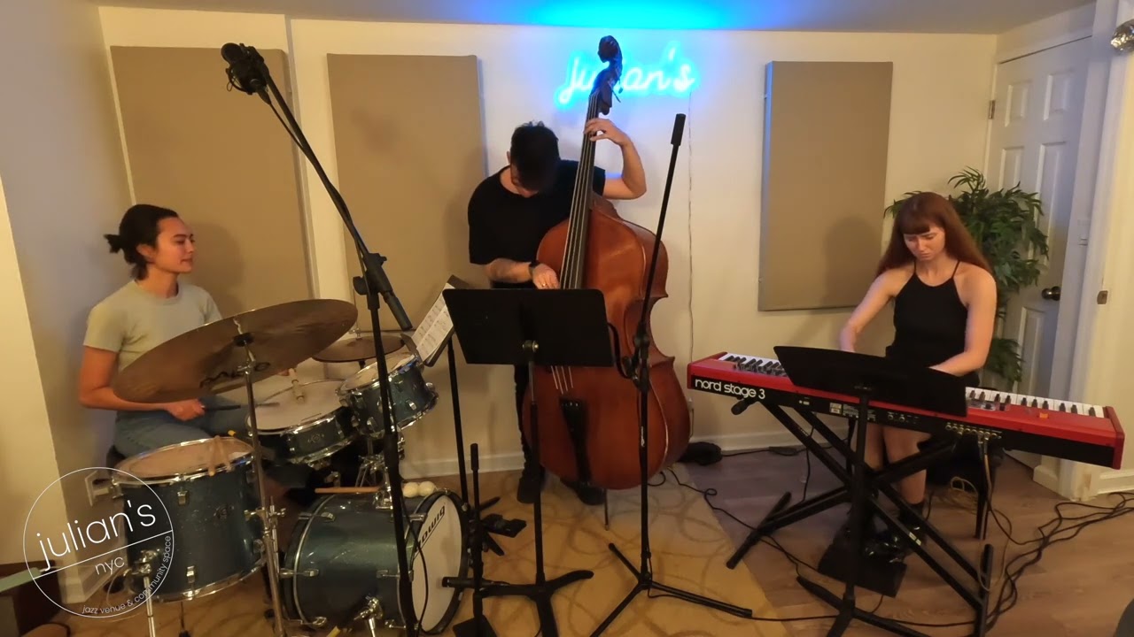 mash - yvonne rogers trio