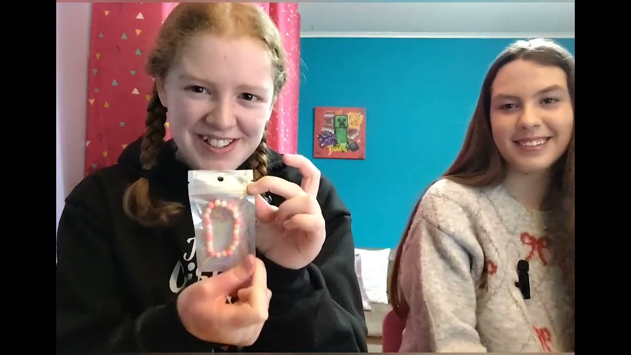 What's Inside The Mystery Surprise!!! 😲👀🤯🤣😜