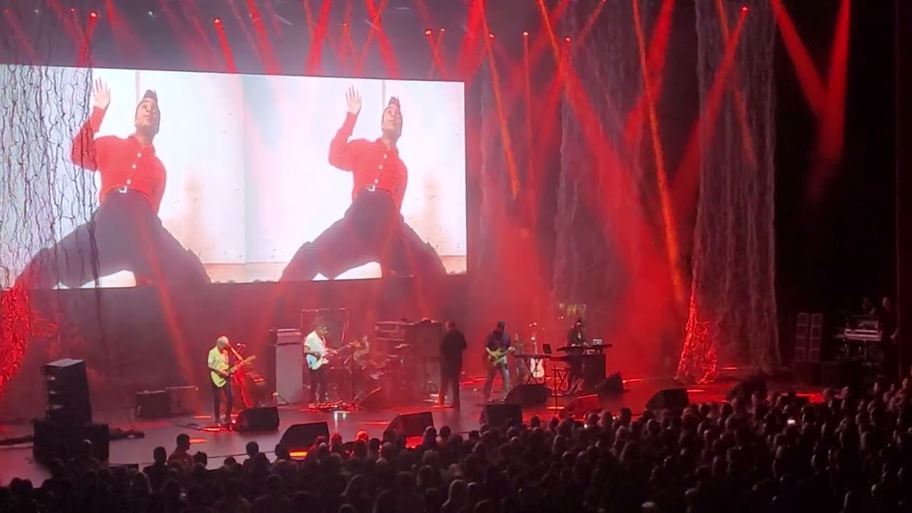 Morrissey - The Night Pop Dropped (live)