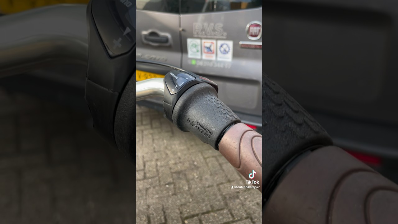 Versteller monteren #shimano   #versnelling  #bike #bikelover #reparatie #fabrieksnieuw