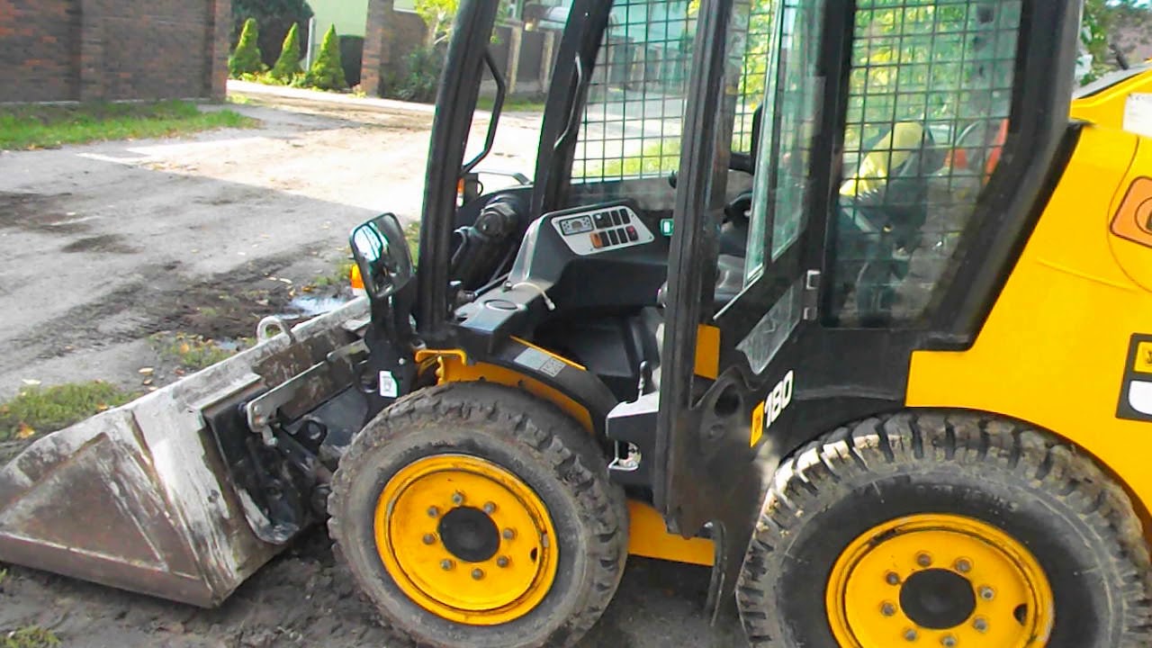 Обзор мини погрузчика JCB 180W. Плюсы и минусы модели.