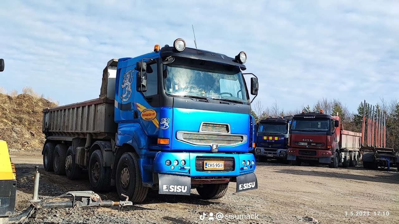 Maansiirto ajoa Sisu E 10x4