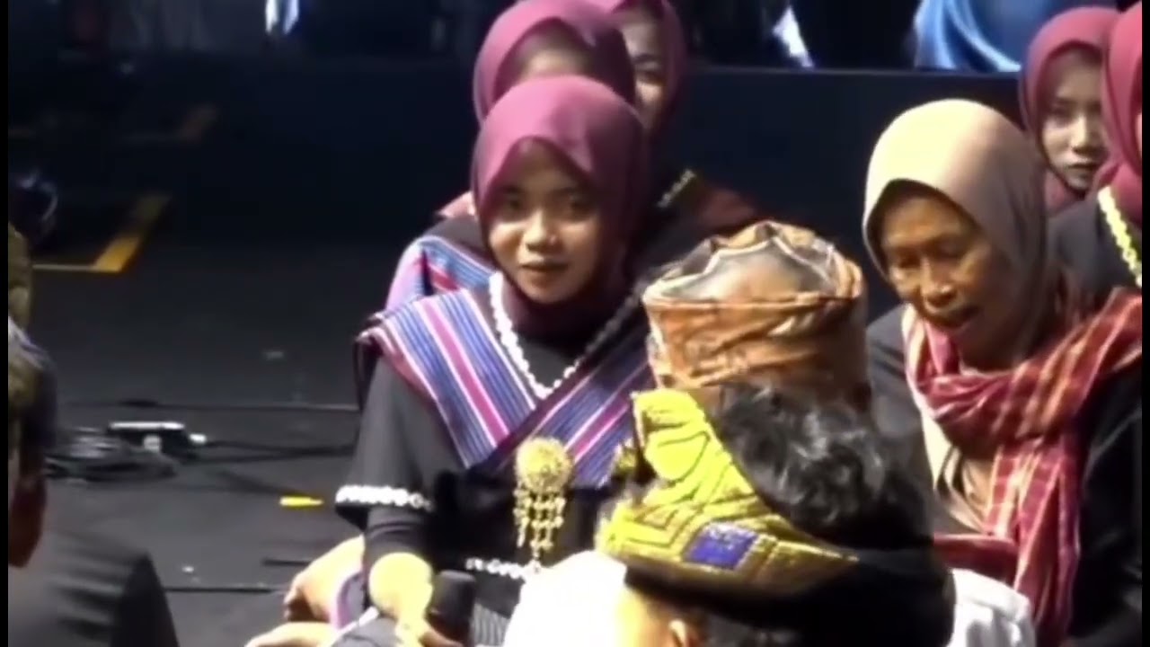 Pesona gadis sasak ,adat sasak