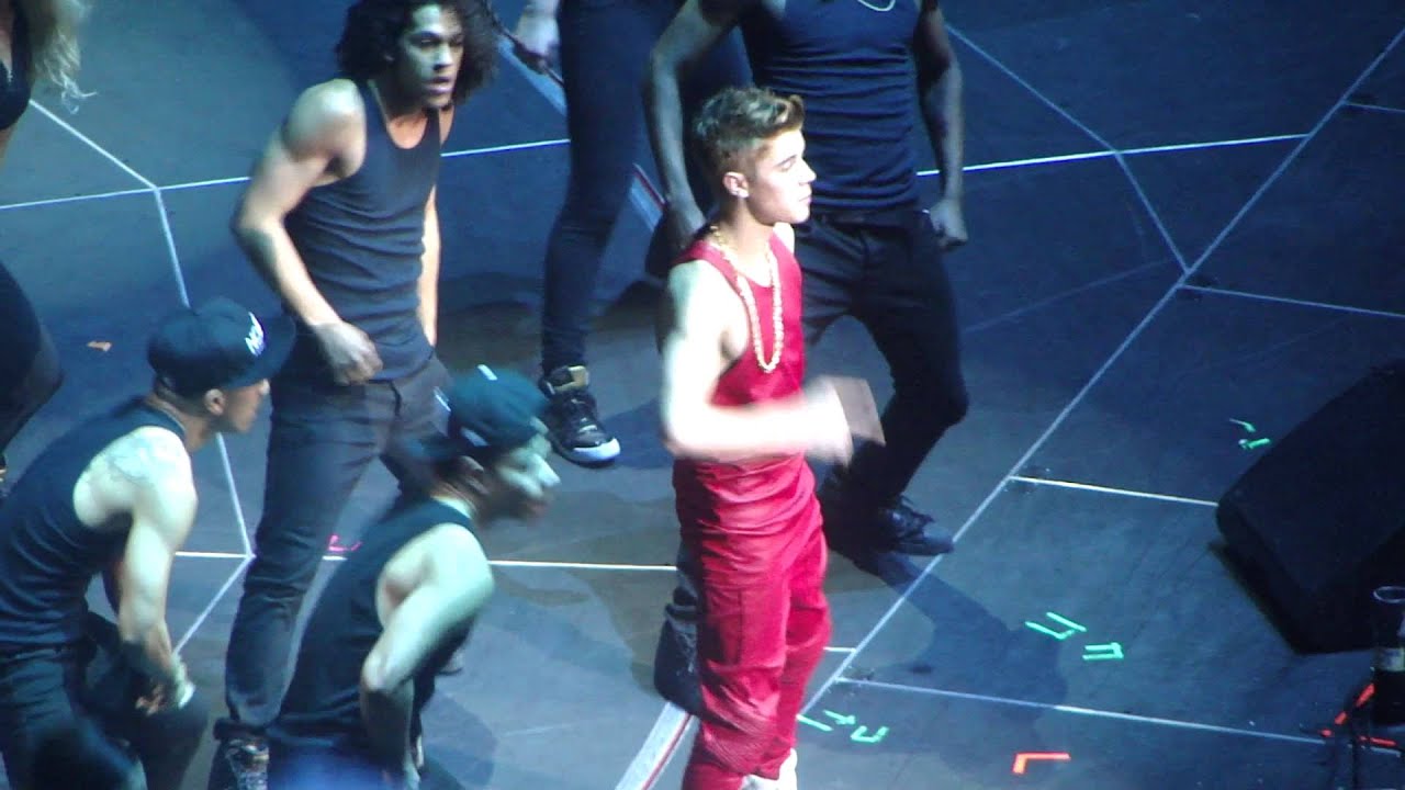 Justin Bieber - Boyfriend - Q102 Philly Jingle Ball 12/5