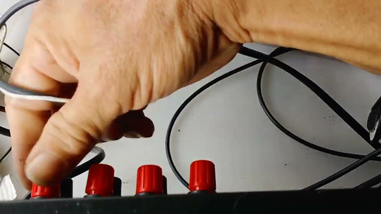 KONZERT AV-502A DISTORTED SOUNDS OR GARALGAL GAWIN NATIN