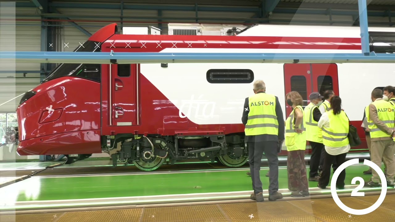 Visita de la ministra de Transportes a la fábrica de Alstom