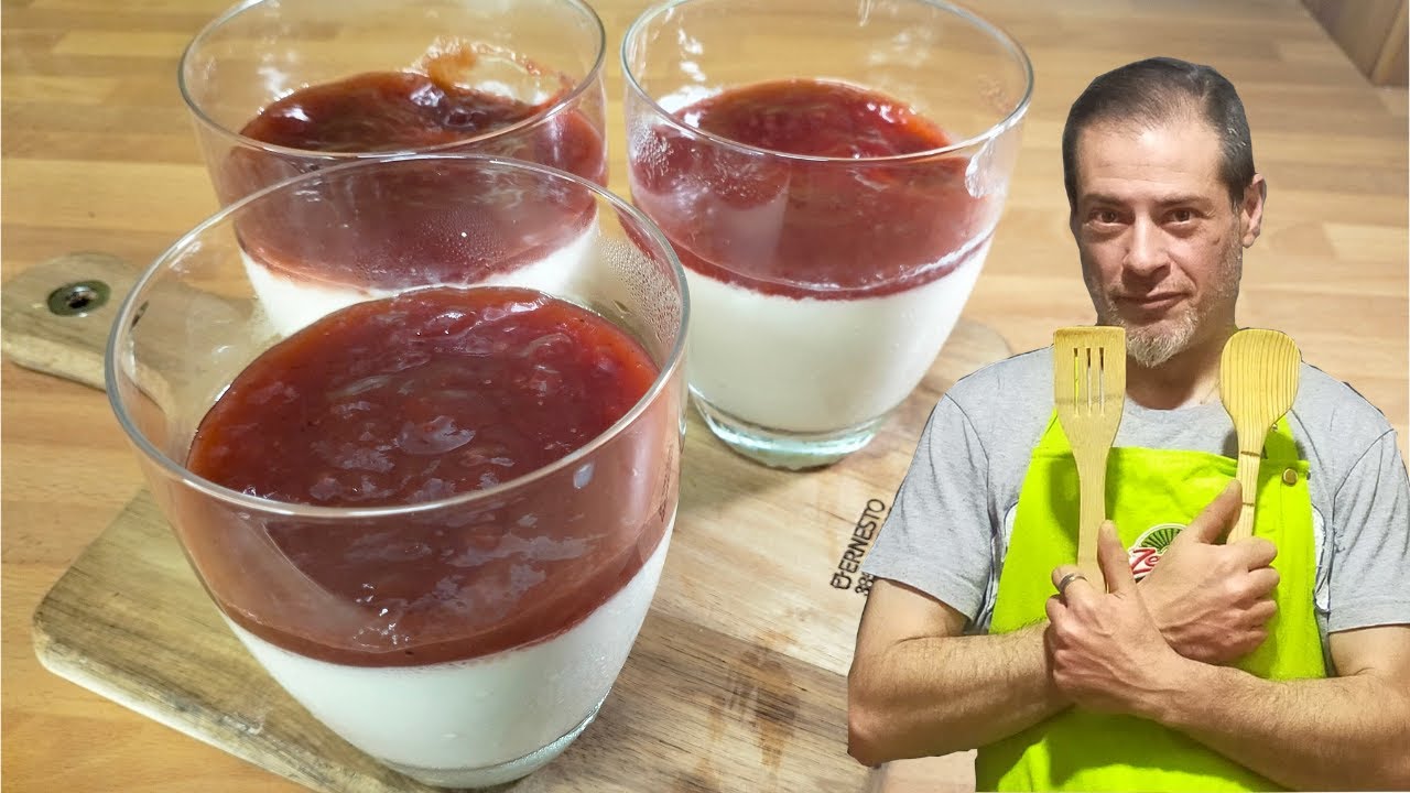PANNA cotta con MERMELADA de FRESA