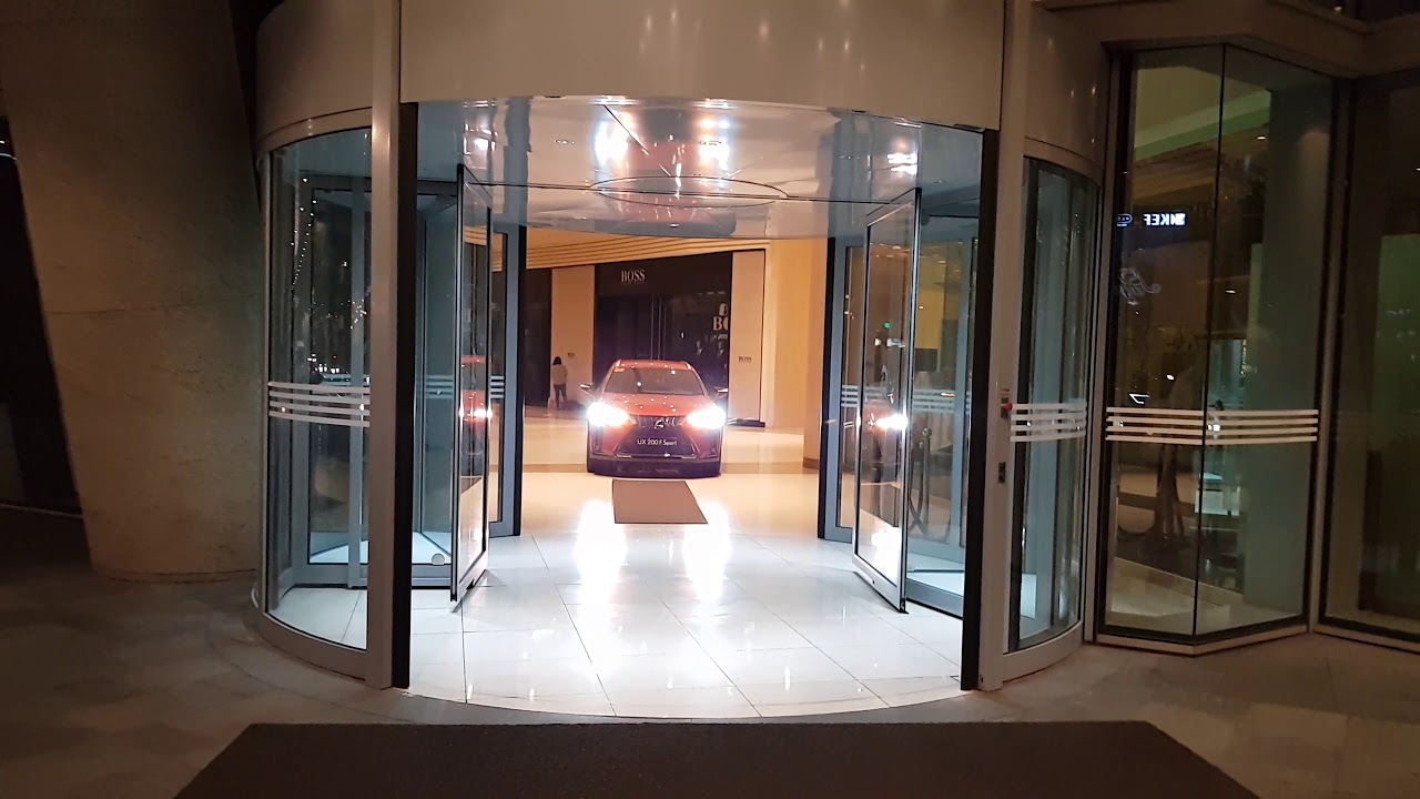 DOORMAX Automatic 2 Wing Automatic Revolving Door