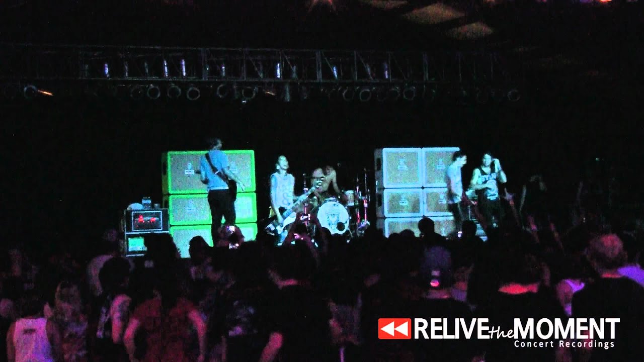 2012.08.03 Attack Attack! - Intro (Live in Des Moines, IA)