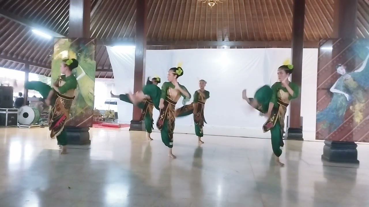 Banyumas Ngibing/Tari Ambrel/Sanggar Wijaya Kusuma/Bale Adipati Mrapat Banyumas