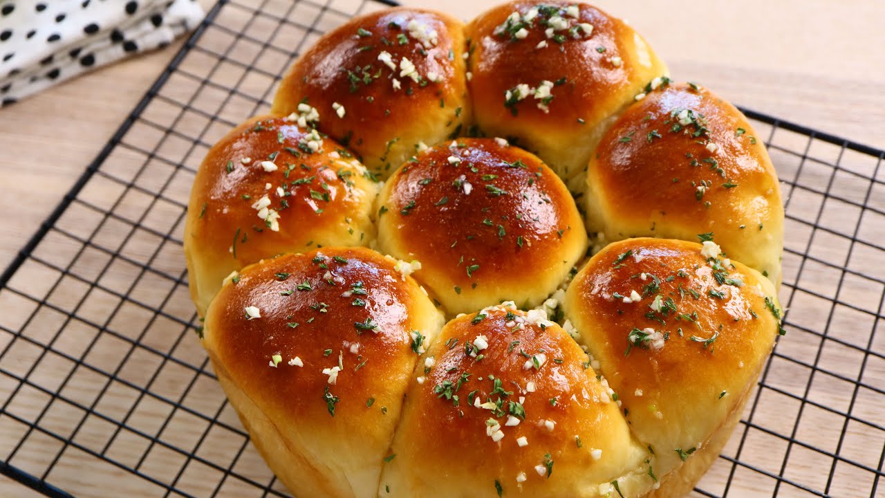 Garlic Bread Recipe｜how to make Garlic Butter Dinner Rolls ｜