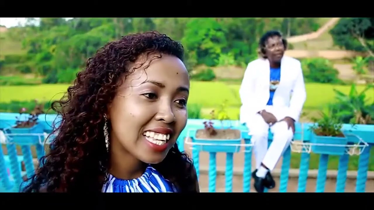 JARIFA (Feat ROJO) - TIAKO IHA LIE (Clip Officiel)