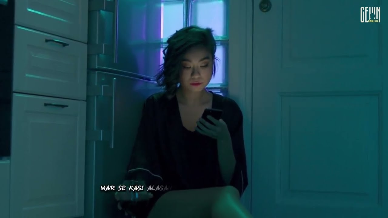 Parlente - Girly Version  | Lyrics Video |