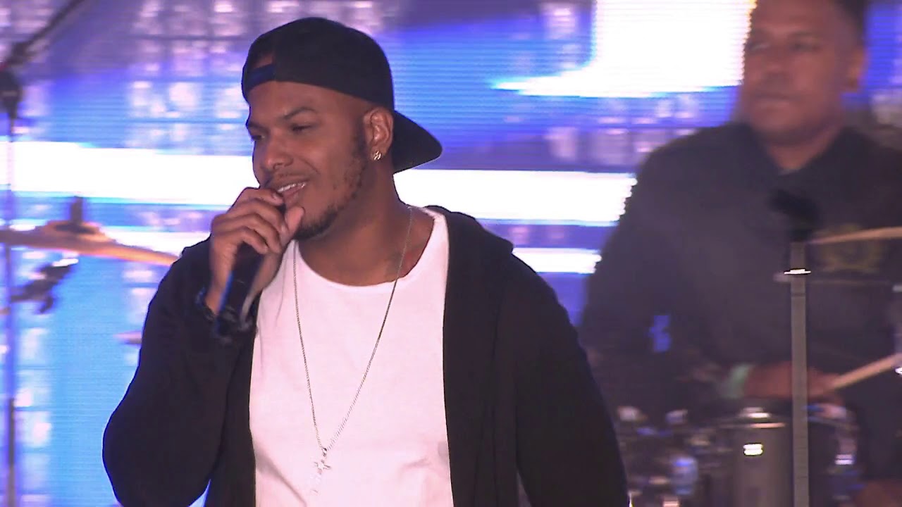 Ephrem J - Como Una Oración ( EJ Live Concert Belgium 2018)