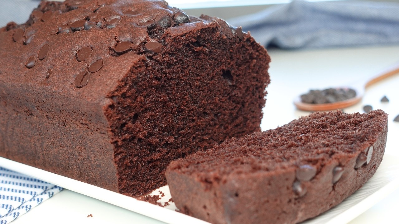 Bake This Chocolate Cake Loaf Once, and Everyone Will Beg for the Recipe!