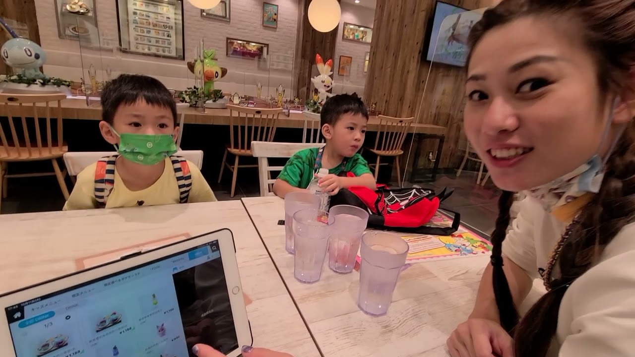 超療癒，寶可夢咖啡店吃了兩千二