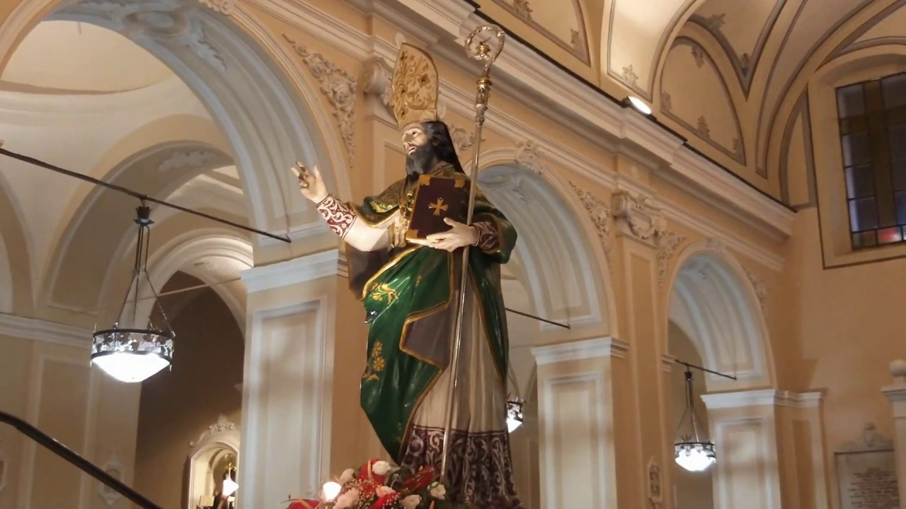 Processione di san sabino verso la chiesa di San Nicola (TORREMAGGIORE FG)