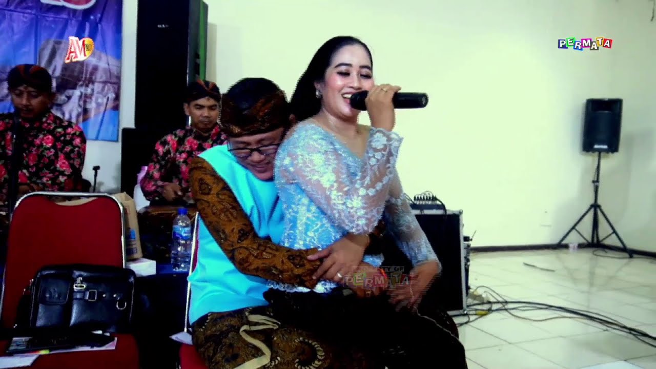 Mc nya menang banyak..!!  [] Janda Baru - Tlingsingan [] WIDYO LARAS