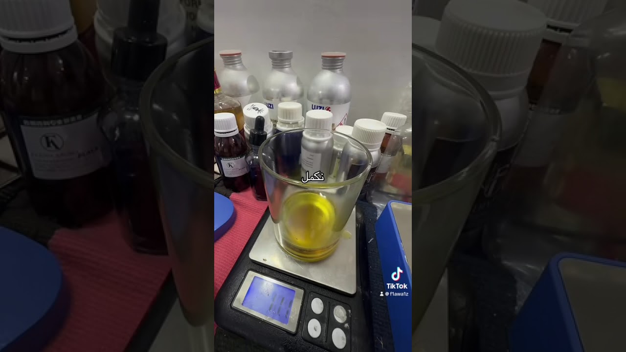 عطر دهن العود بالورد الطائفي