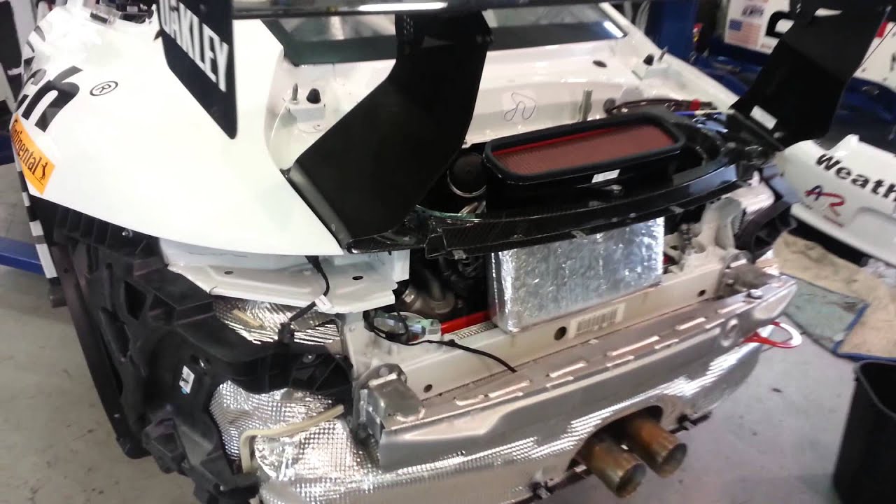2014 Porsche race car windshield