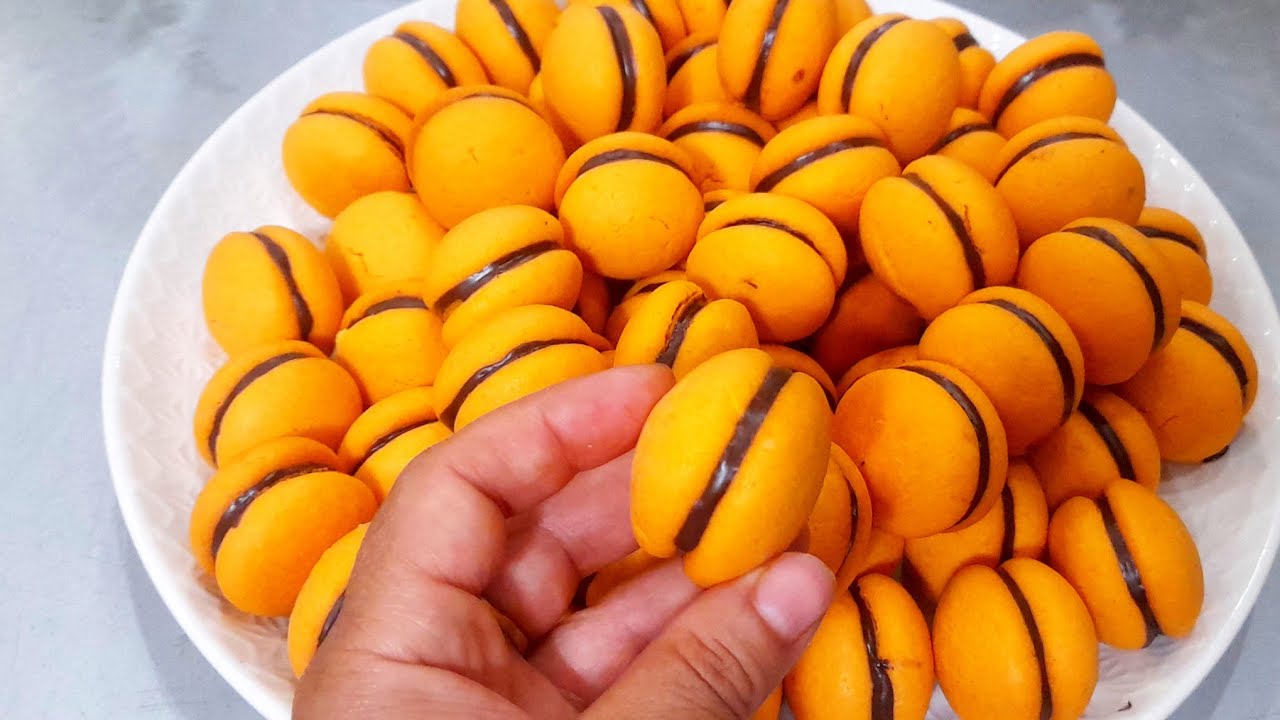 حصريا على اليوتوب حلوة سهلة وسريعة بمكون سري لن يخطر على بالك يعطيها لون ذهبي رائع والمذاق روعة 