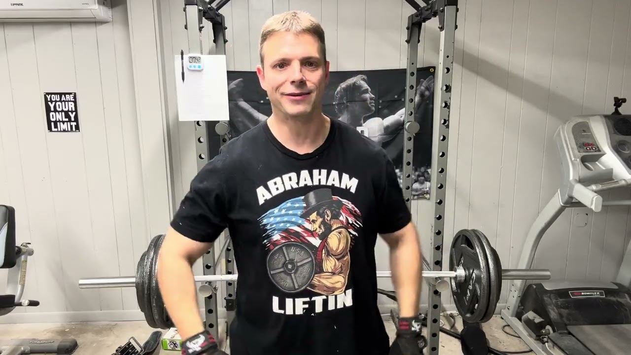 Shoulder Shrugs — Focus Is Your Shoulder-Growth Superpower