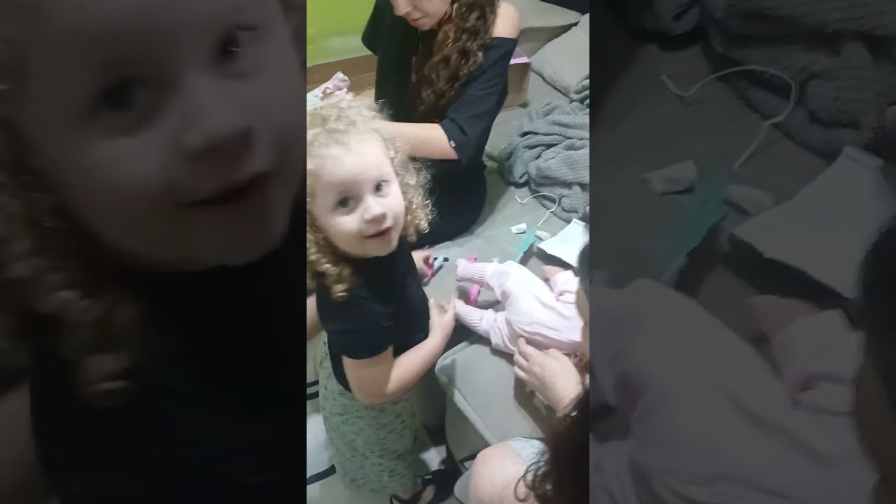 Minha primeira horas brincando com Boneca! #boneca #primeirahora #brincando