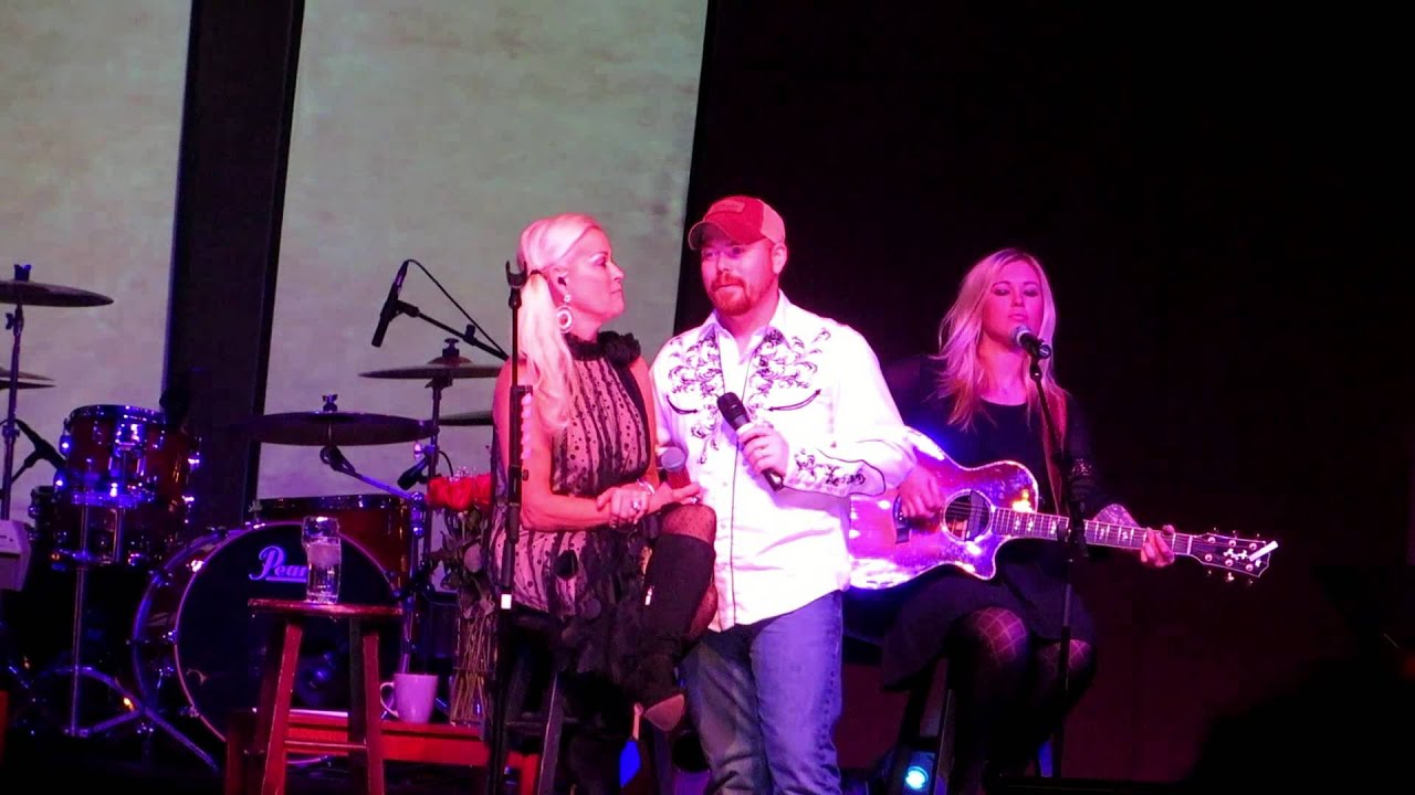 Kevin Moon and Lorrie Morgan Tell lorrie i love her