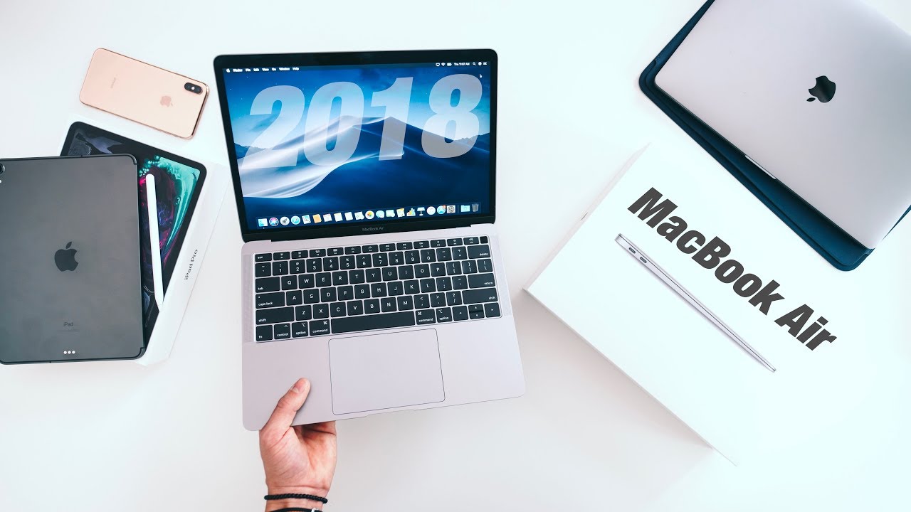 2018 MacBook Air UNBOXING and SETUP - Space Grey