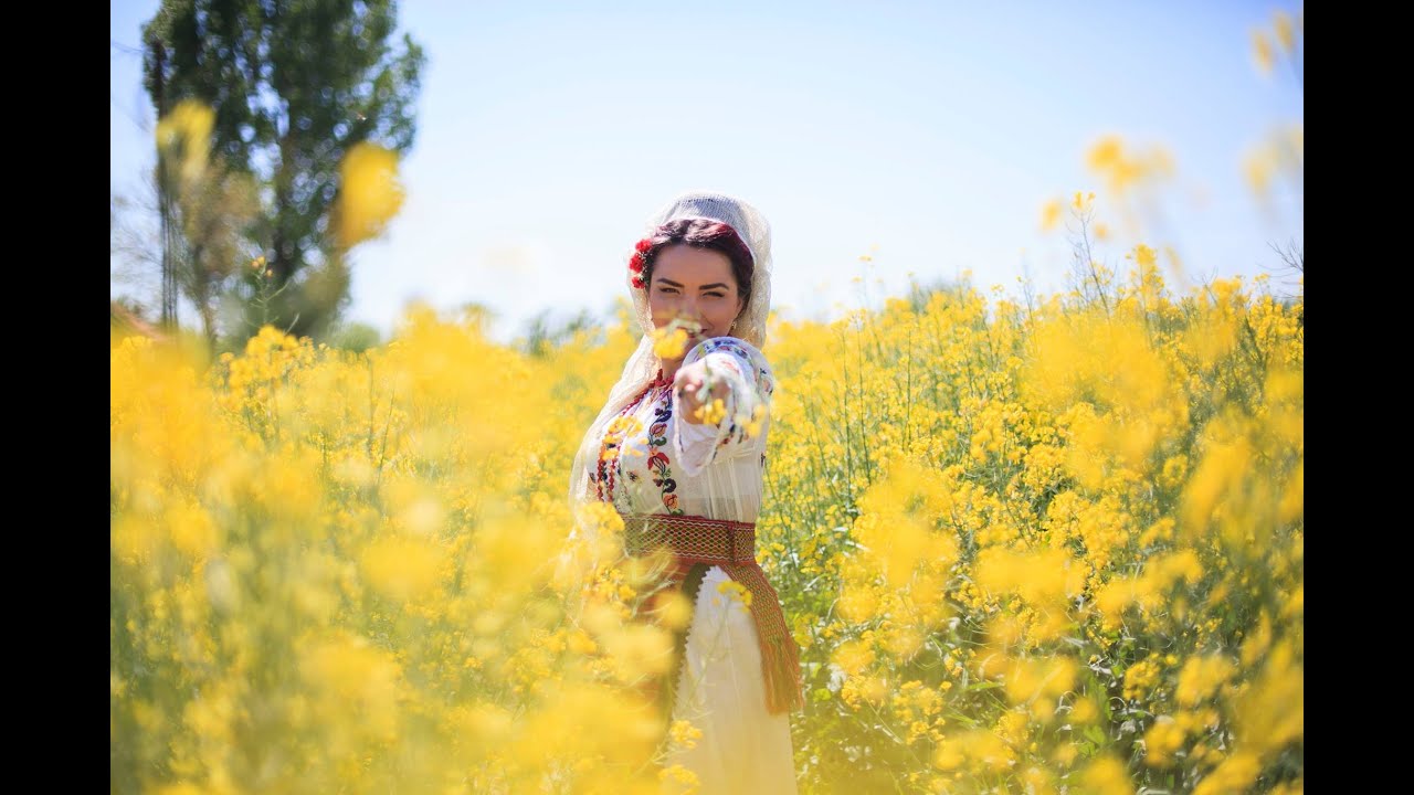 Alina Statie - Stau florile triste-n glastra LIVE la Dulce-i graiul de folclor