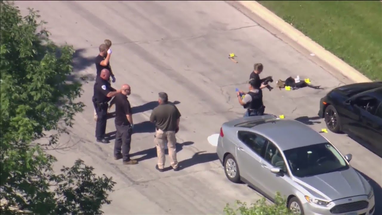 Hatchet-wielding man fatally shot after charging officer in Naperville, police say