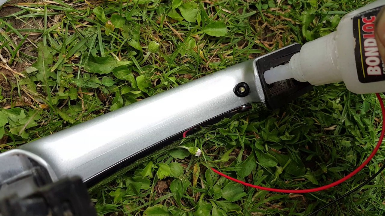 How to fit lights in the door handles on a mk3 Mondeo