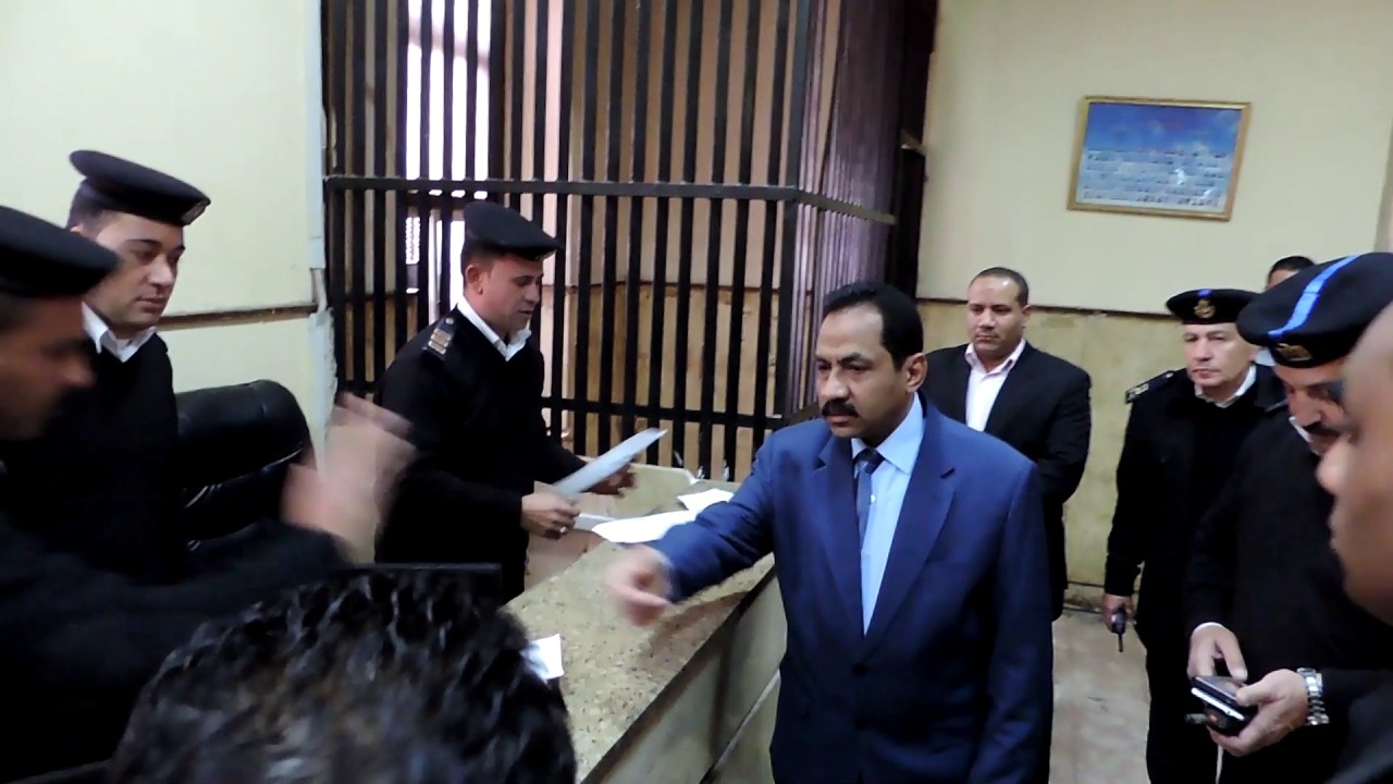 اللواء مصطفى النمر مدير أمن الأسكندرية  فى زيارة مفاجأة لقسم شرطة باب شرق