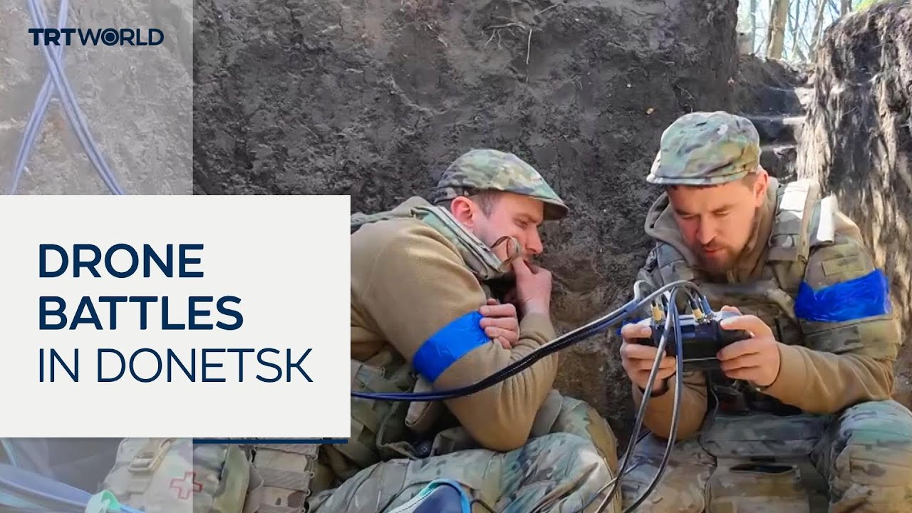 Зеленский заявил, что украинская армия продолжает вести бои в Курске