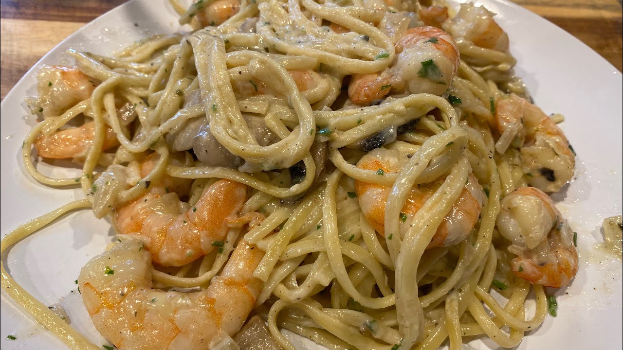 Shrimp Fettuccine Alfredo pasta | easy dinner | سباغيتي بالصلصة البيضاء