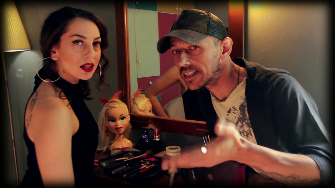 MC NICK THE GREEK - ΦΕΡΝΩ RAPS 2 (OFFICIAL CLIP)