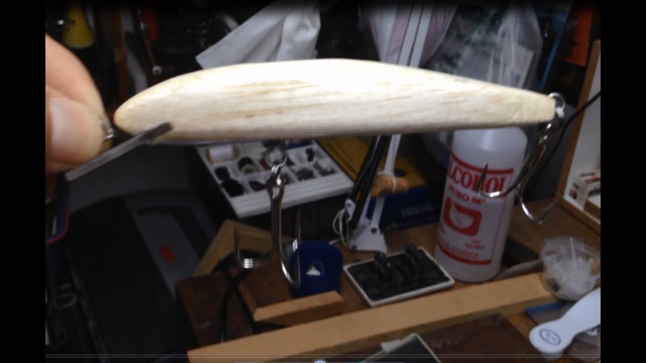 Saltwater and Freshwater Fishing - 100% Homemade Balsa wooden lure - The Attila Fat Minnow  Part 1
