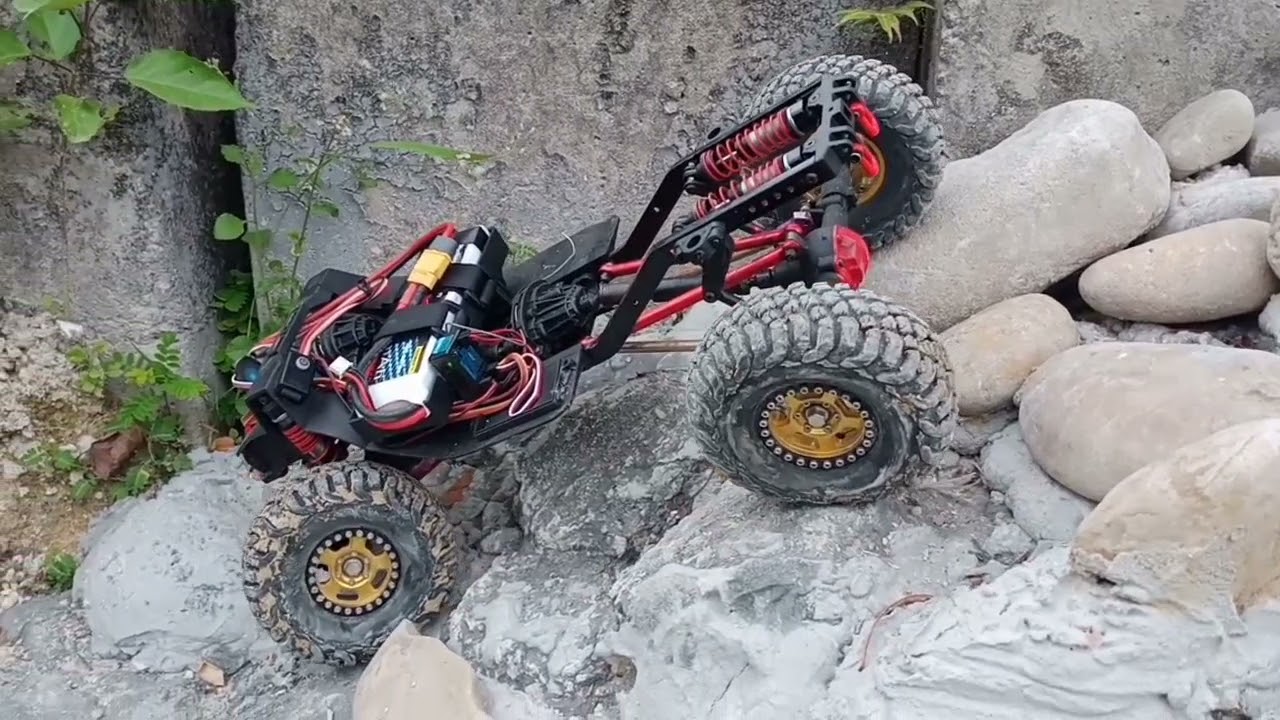 fun trailing chasis only rgt crusher (part1)