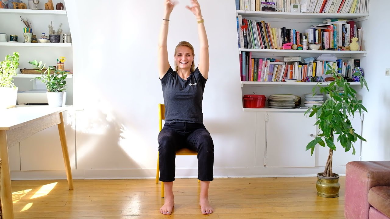 D&eacute;couvrez le yoga sur chaise - dynamique