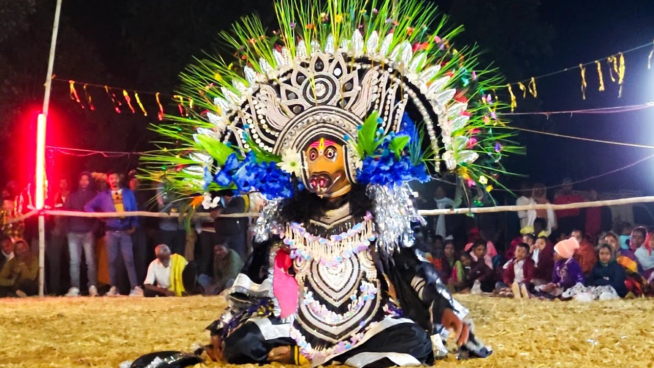 স্বর্গী ওস্তাদ পদ্মশ্রী গম্ভীর সিং মুড়া বিরাট অসুর নাচ | Gambhir Sing Mura Chhau Nach | Chhou Nach