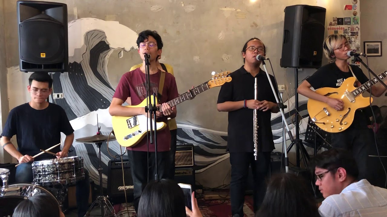 Munimuni- Solomon | Tanghalian Gig @ Jess and Pat’s (December 7, 2019)