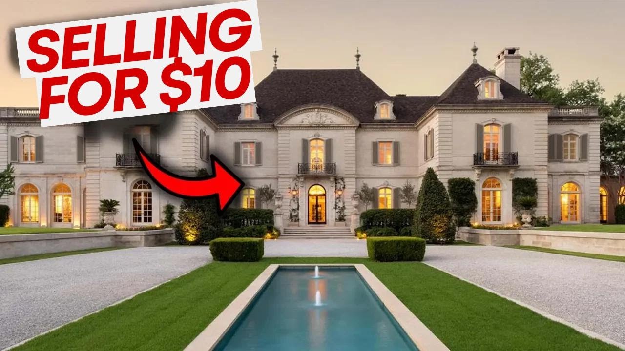Famous Mansions No One Wants to Buy Because of Their Dark Past