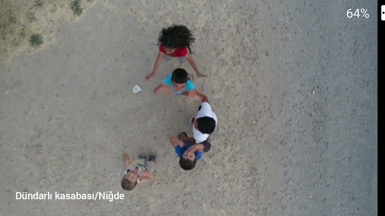 Dündarlı'da çocuk olmak.