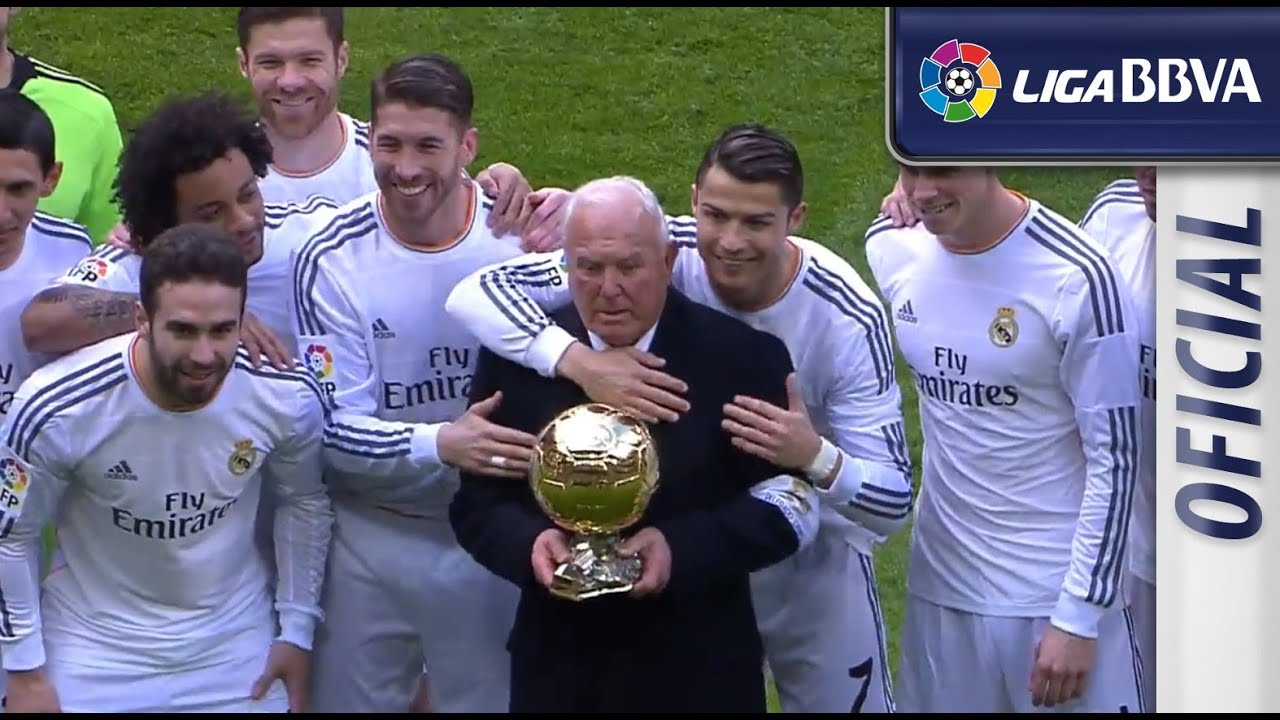 Cristiano Ronaldo presenta su segundo Balón de Oro al Bernabéu