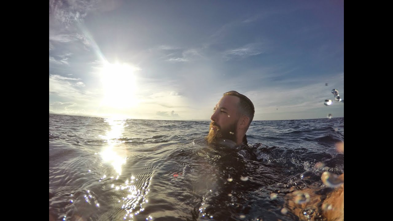 Diving with Thresher Sharks - Malapascua Island Philippines