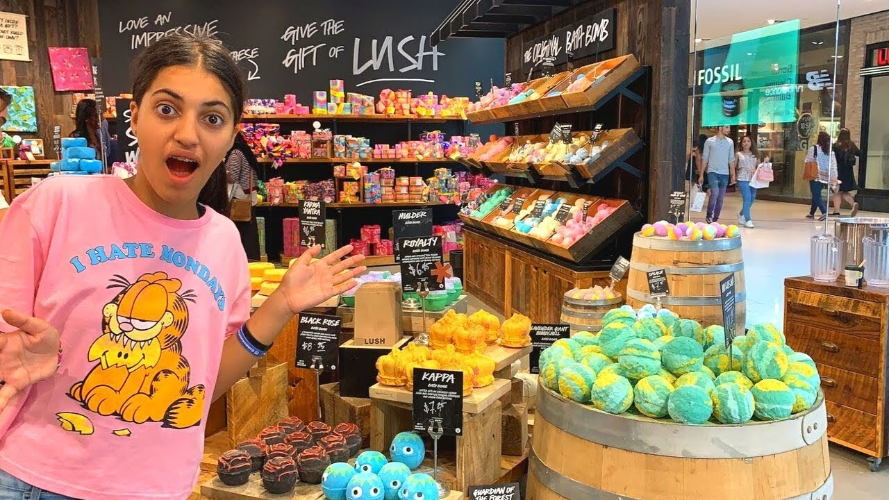 Shopping for Soap at the Lush Store!!!