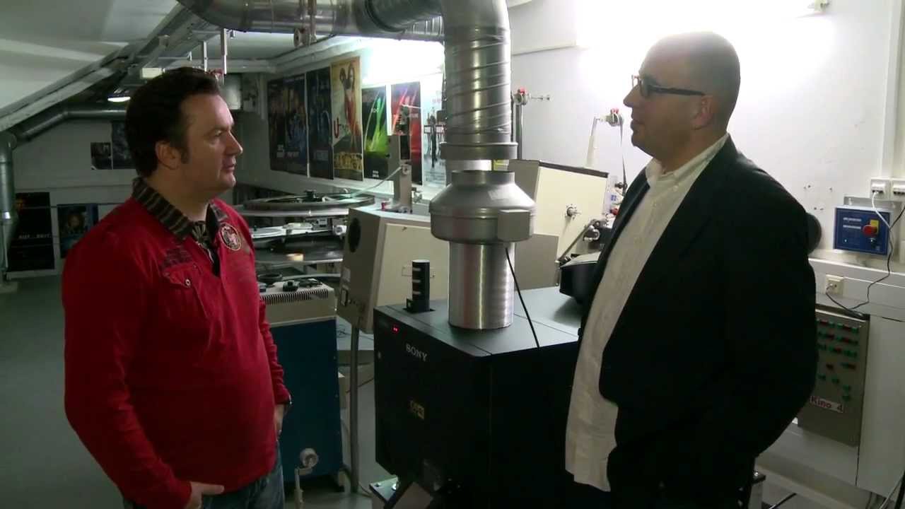 Digitales Kino mit 4 K Auflösung - die SONY 4K Projektoren in CINEMAXX Kinos und demnächst daheim