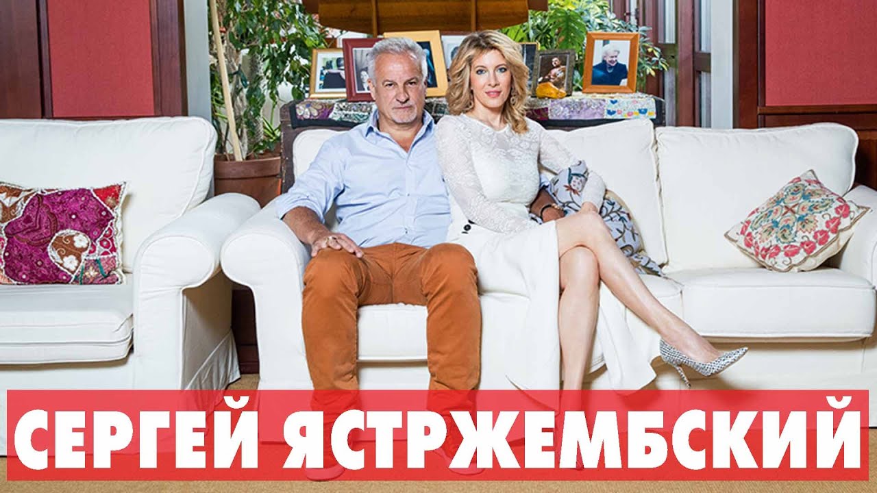 В гостях у Сергея и Анастасии Ястржембских: видеосюжет HELLO! из загородного дома