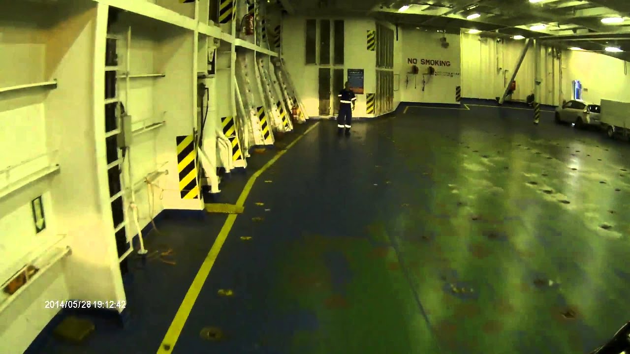 Driver Eric Stouten,Imbarco sulla nave per la Sardegna