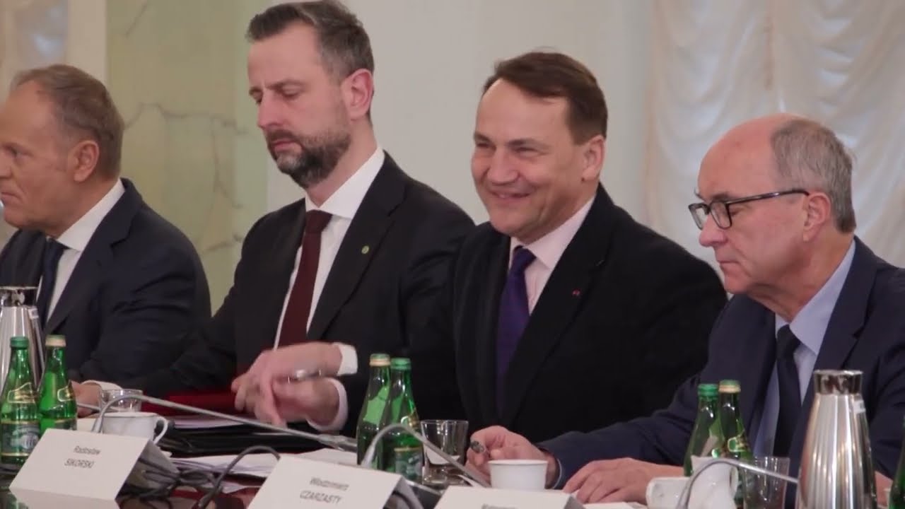 KOMUNIŚCI wokół Donalda TUSKA! Czy data utworzenia rządu KOALICJI 13 GRUDNIA nie jest przypadkowa?